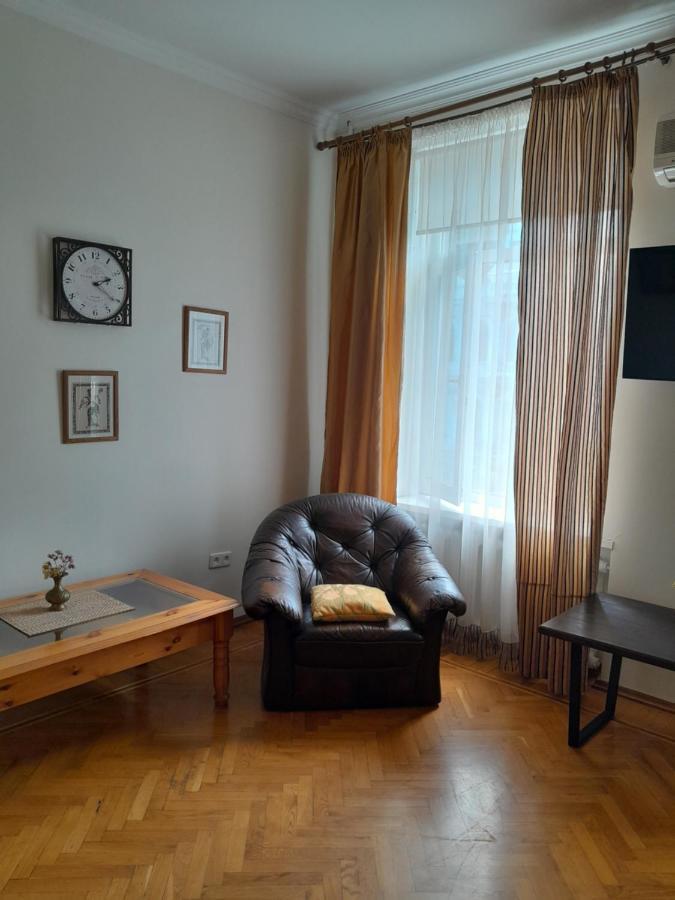 Apartment On Hretska 26/28 Odessa Dış mekan fotoğraf